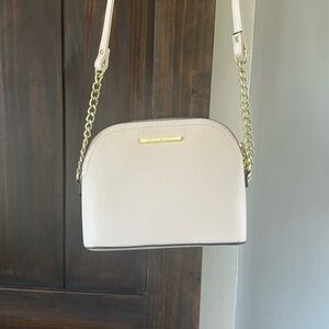 Steve Madden crossbody Bag with Structured Design